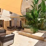 Heritage Ξενοδοχείο 4*