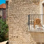 Heritage Ξενοδοχείο